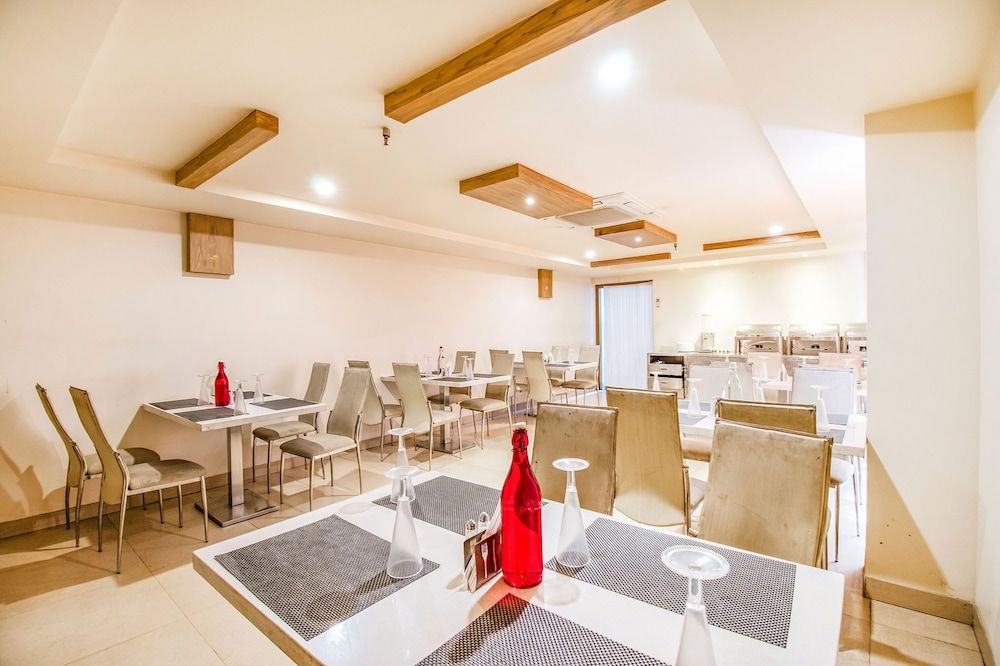undefined FabHotel Prime Royal Castle 4