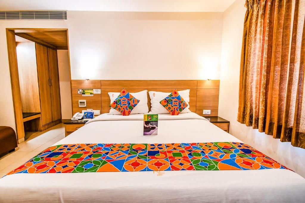 FabHotel Prime Royal Castle Deluxe Room 12