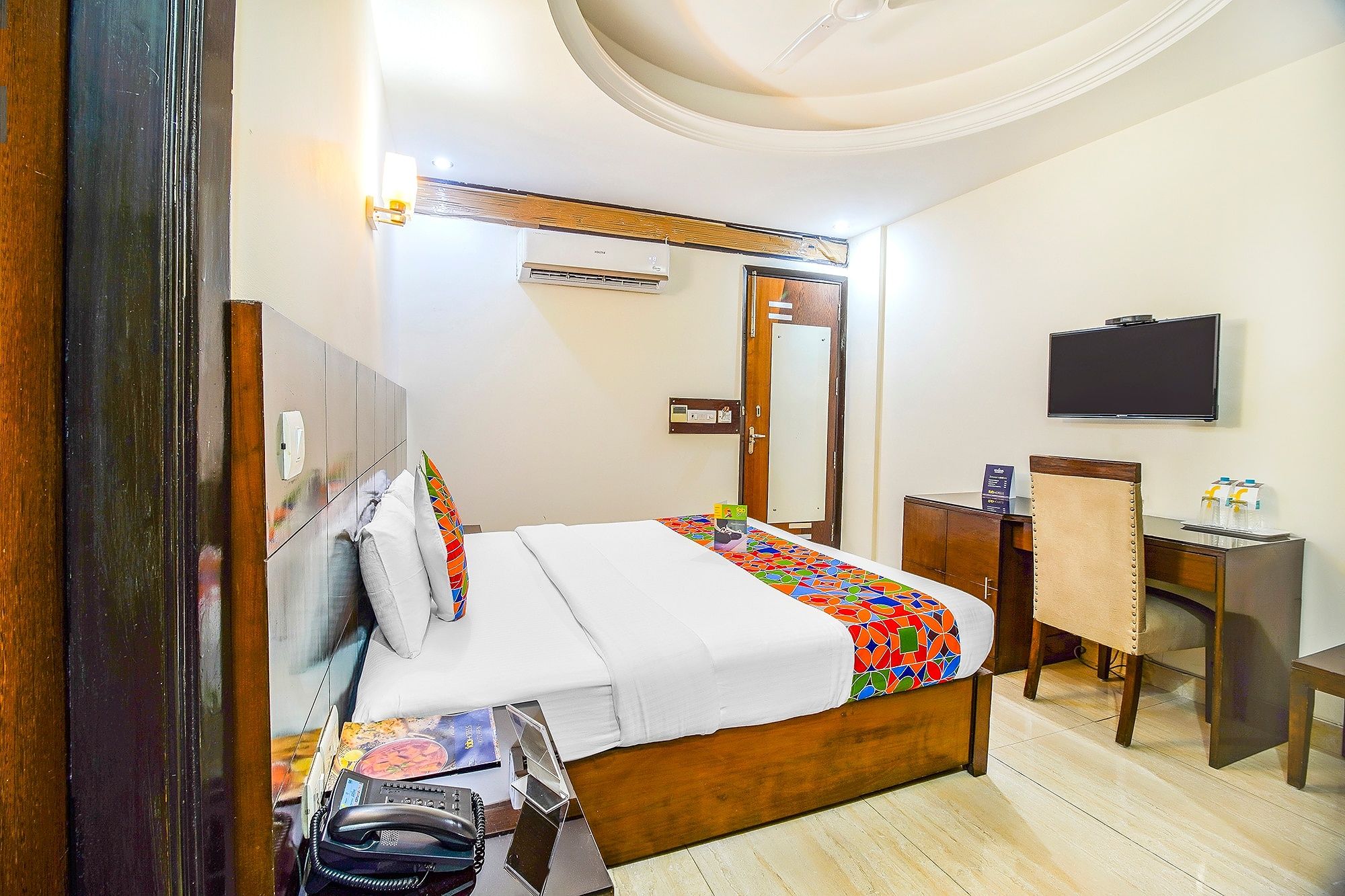 FabHotel Marble Arch Deluxe Room 12