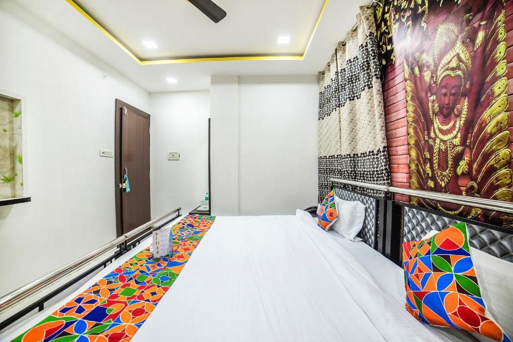 FabHotel ABC View Deluxe Double Room 4