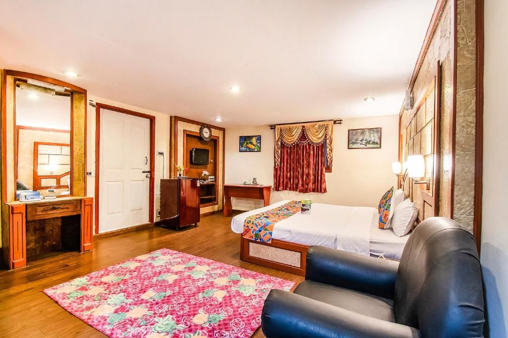 undefined FabHotel Roshan Residency 9