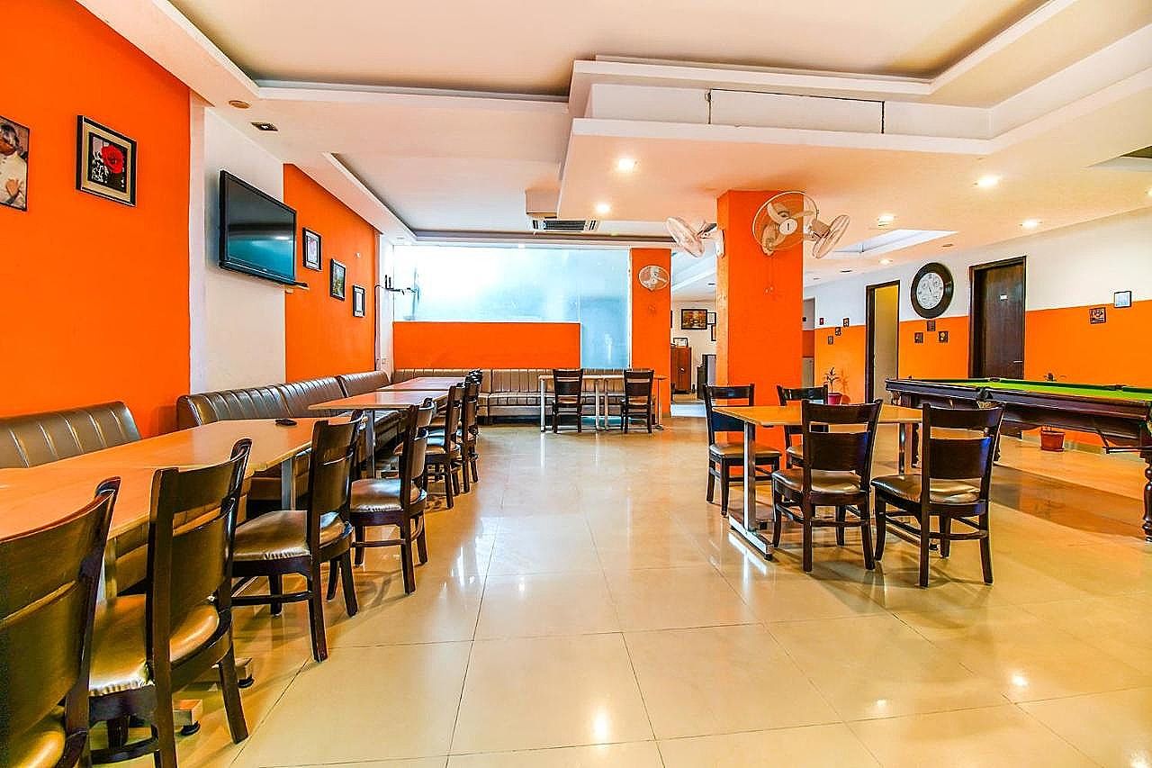 Food & Dining