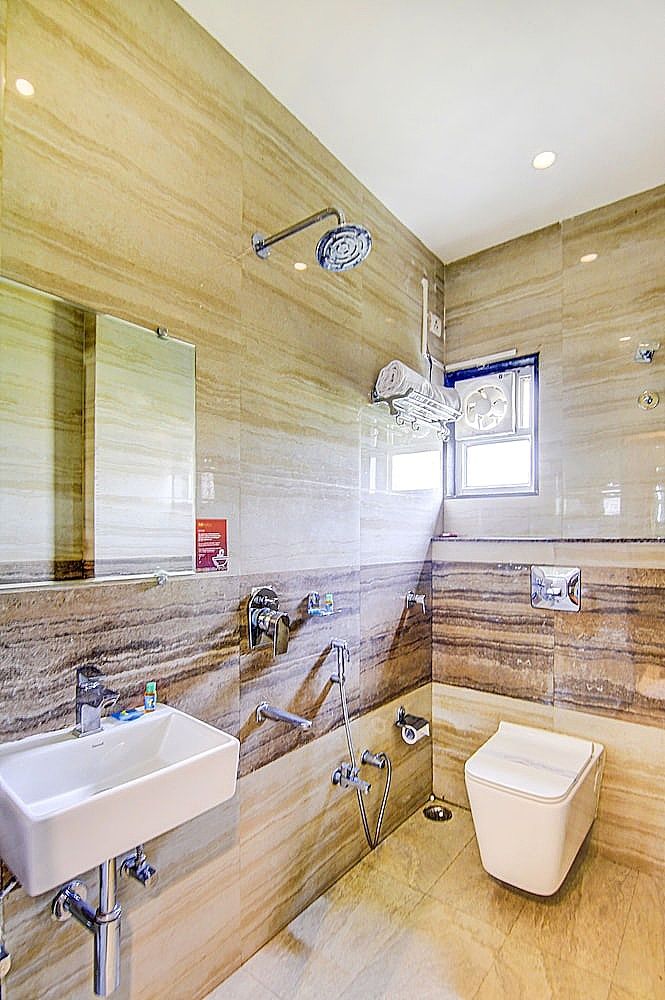 FabHotel The Khushi Regent Deluxe Room 7