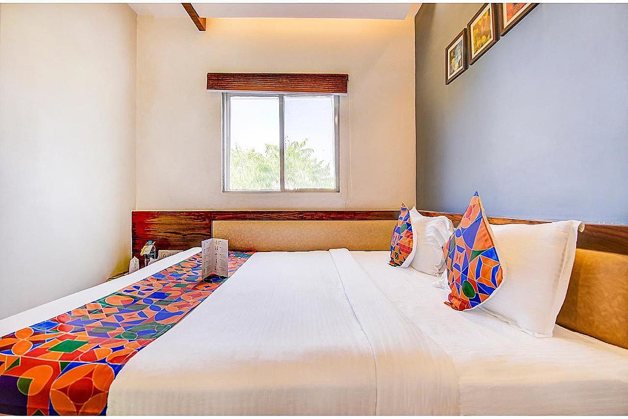 FabHotel The Khushi Regent Deluxe Room 3