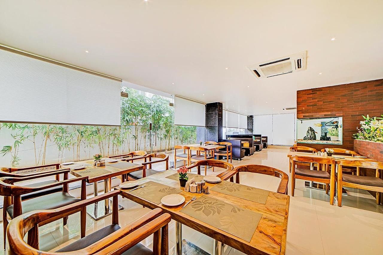 Food & Dining