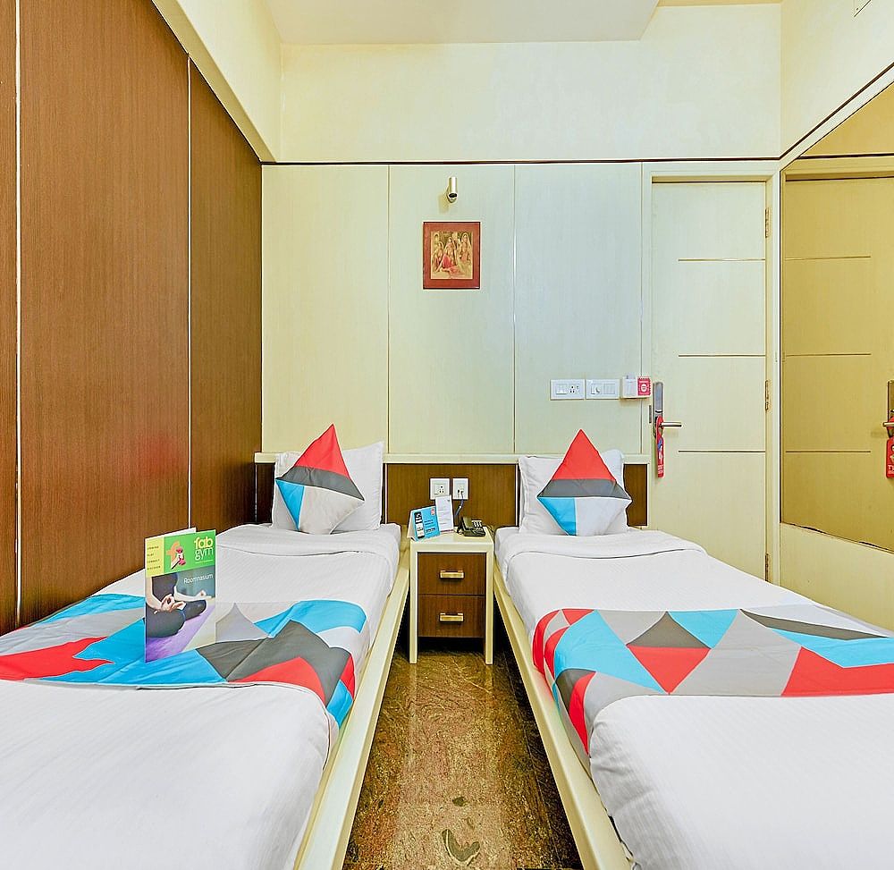 FabHotel B Zone Deluxe Room 6