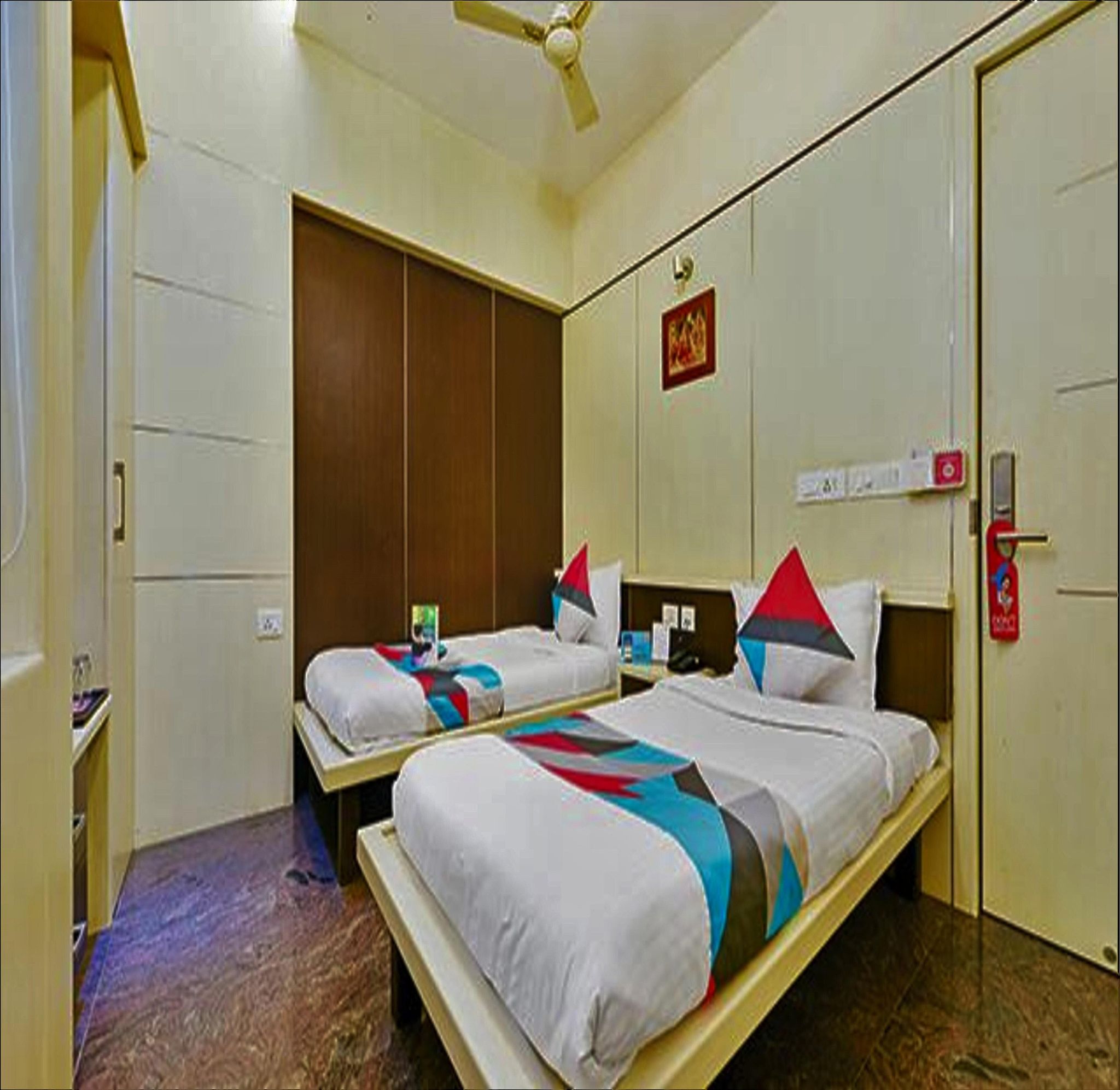 FabHotel B Zone Deluxe Room