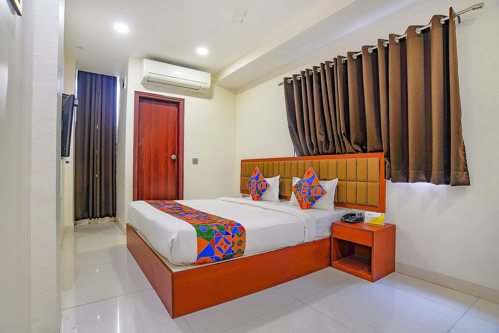 FabHotel Day2Day Deluxe Room