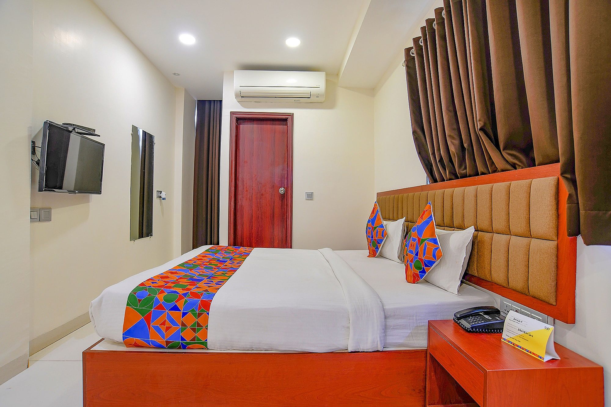 FabHotel Day2Day Deluxe Room 7