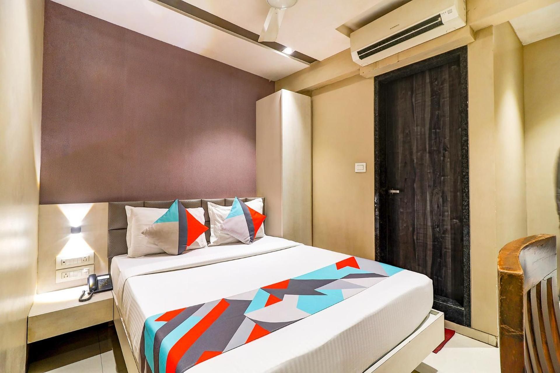 undefined FabHotel Grand Heritage 9