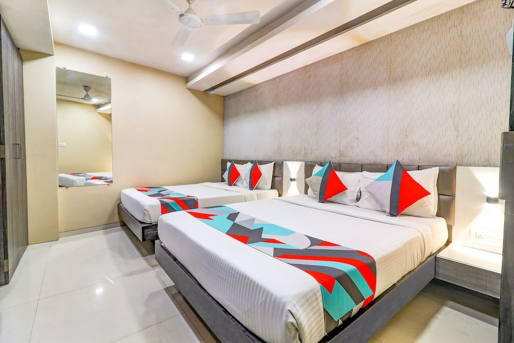 undefined FabHotel Grand Heritage 8