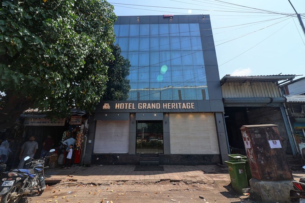 undefined FabHotel Grand Heritage 6