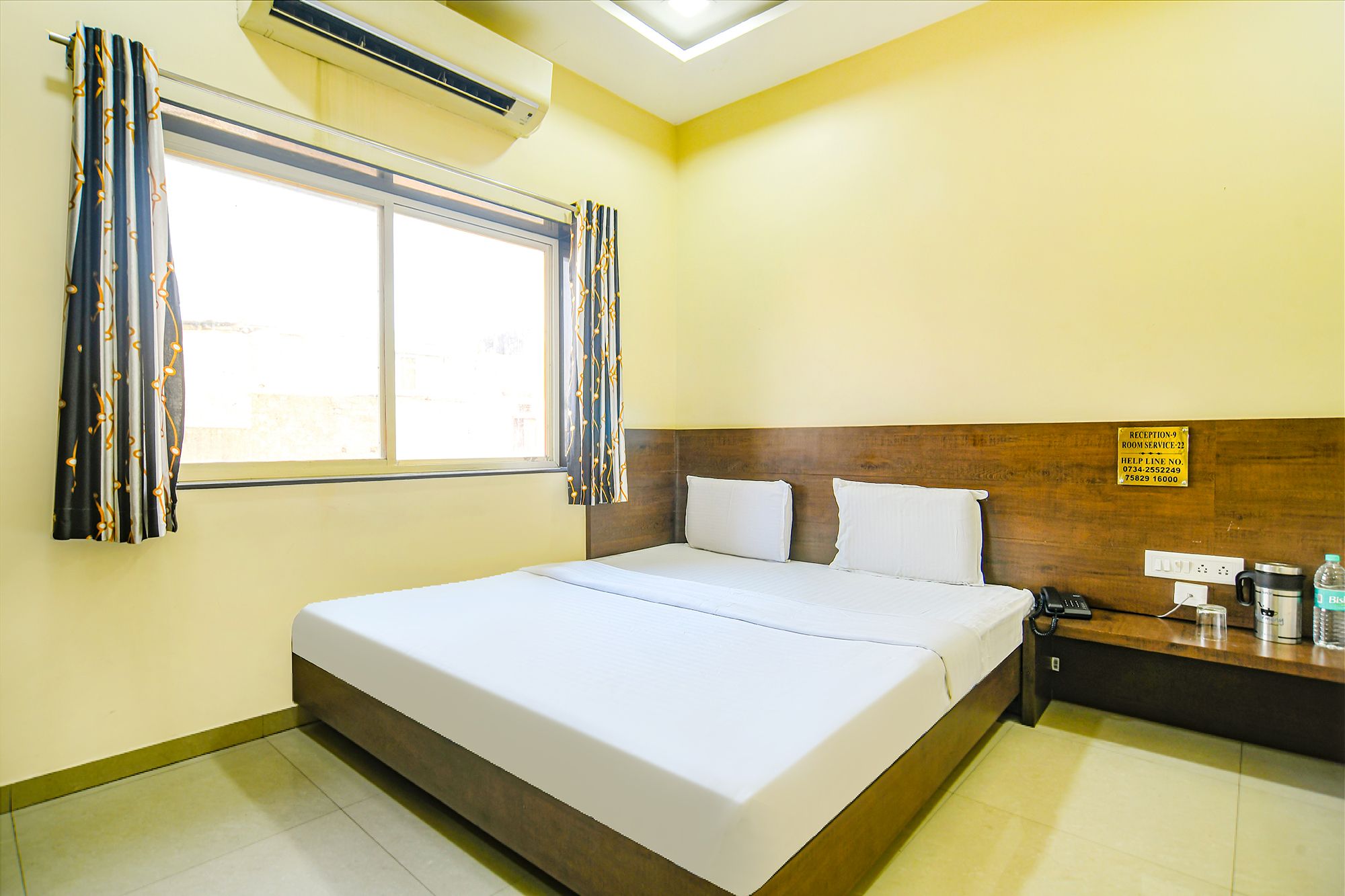 FabHotel Satyug Deluxe Double Room 3