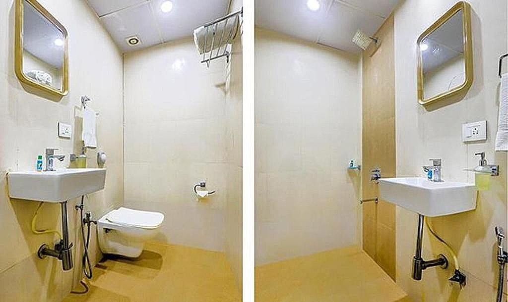 FabExpress Gateway Inn Deluxe Room 6