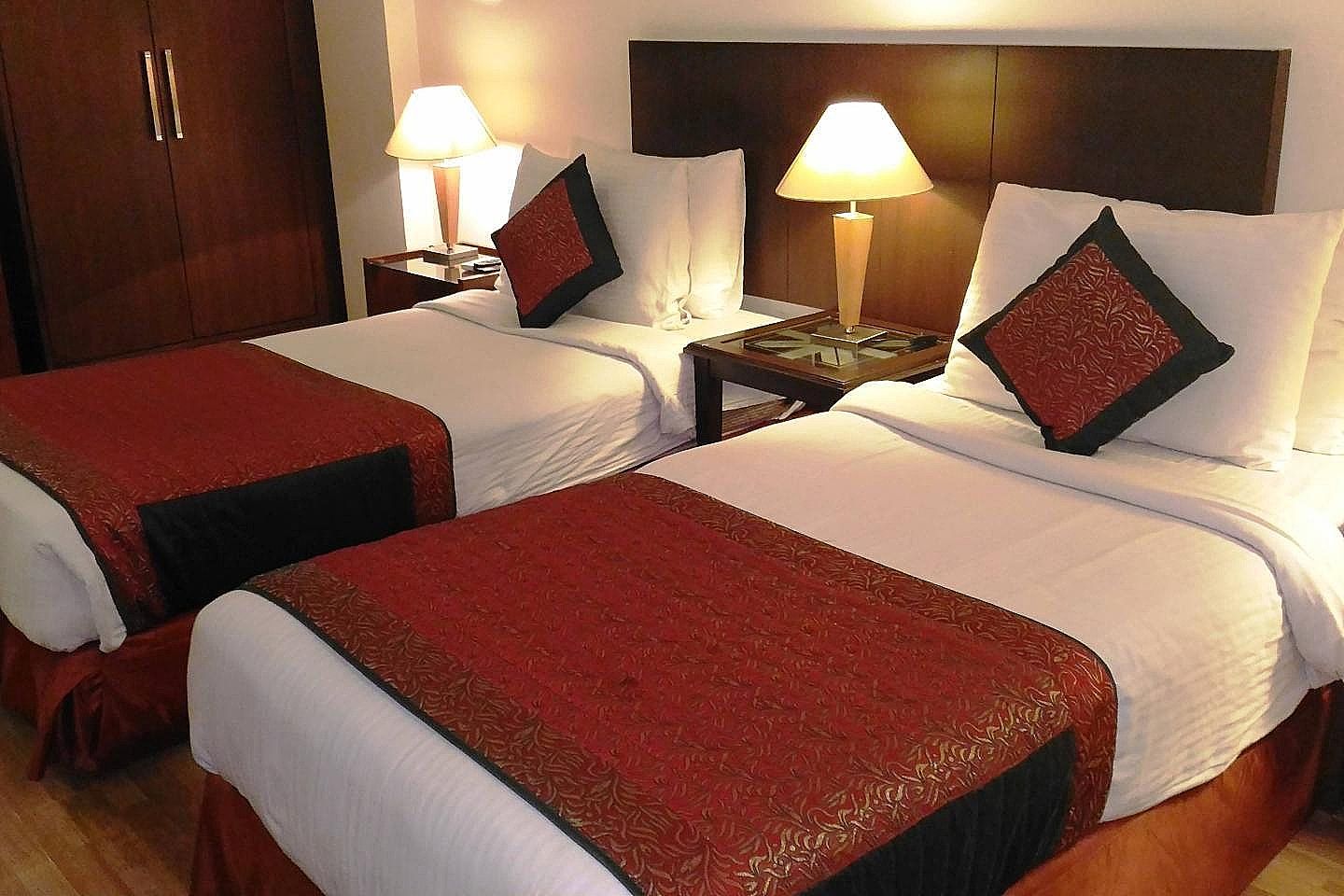 FabHotel Goodwill Deluxe Room 8
