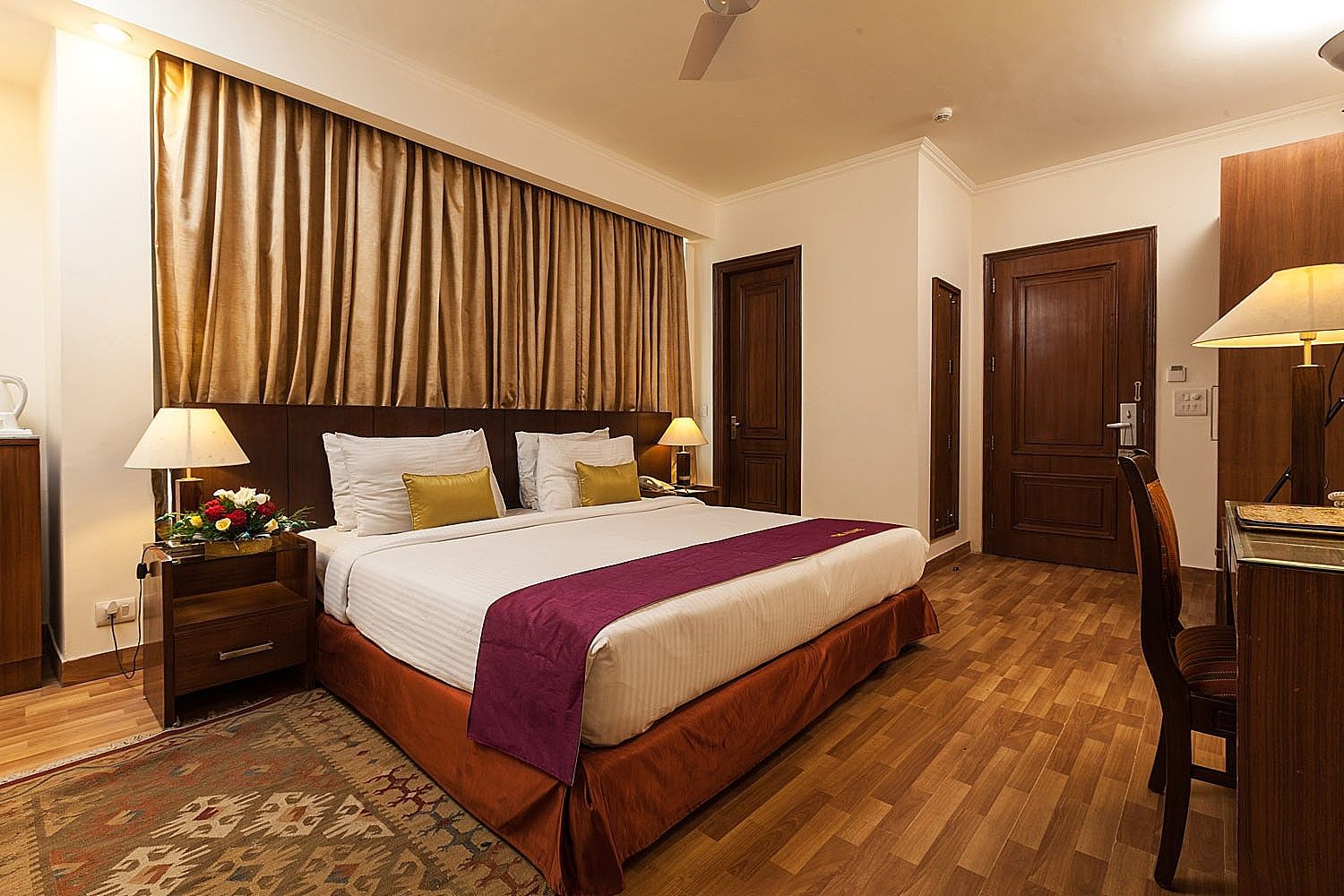 FabHotel Goodwill Deluxe Room 4