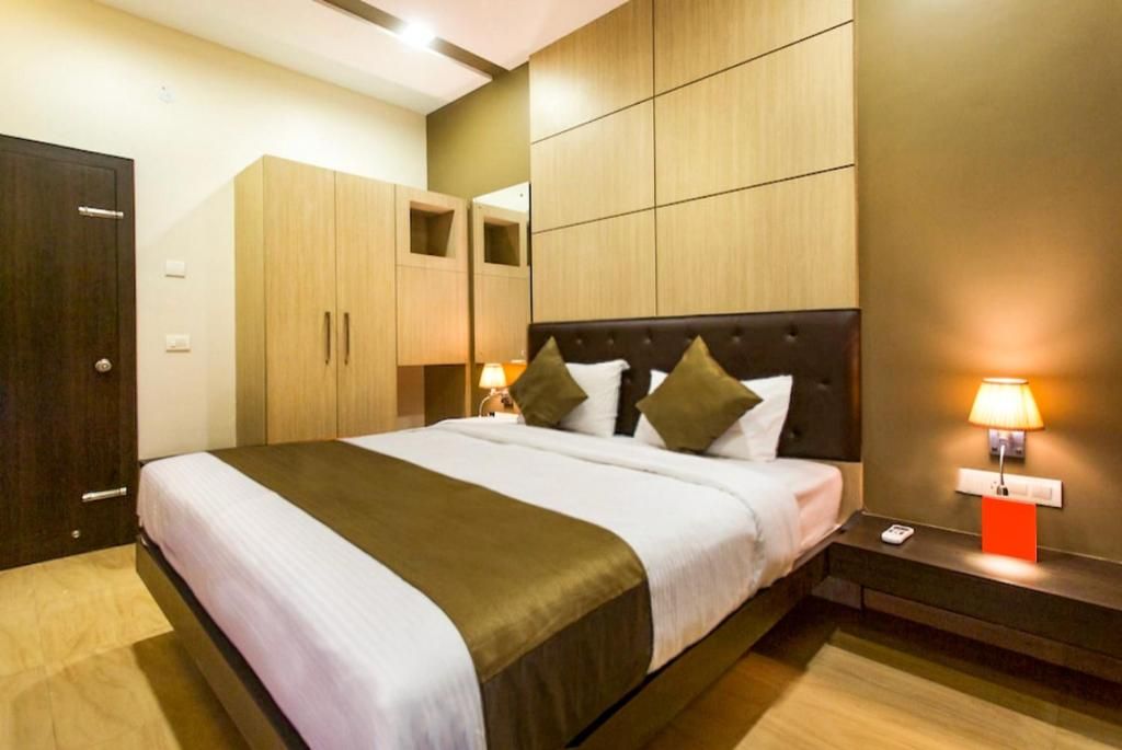 FabHotel Shree Sai Residency Deluxe Room
