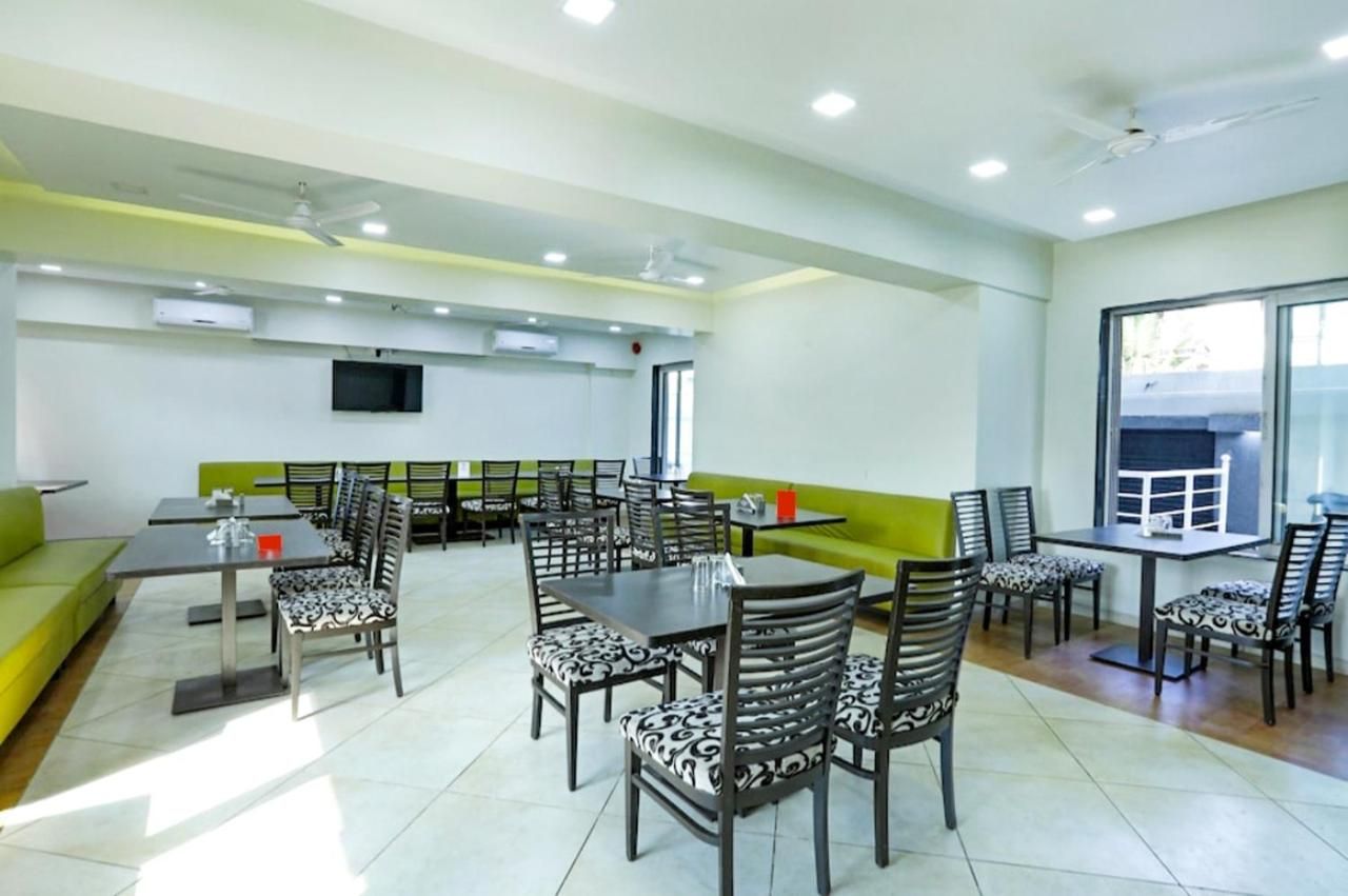 Food & Dining