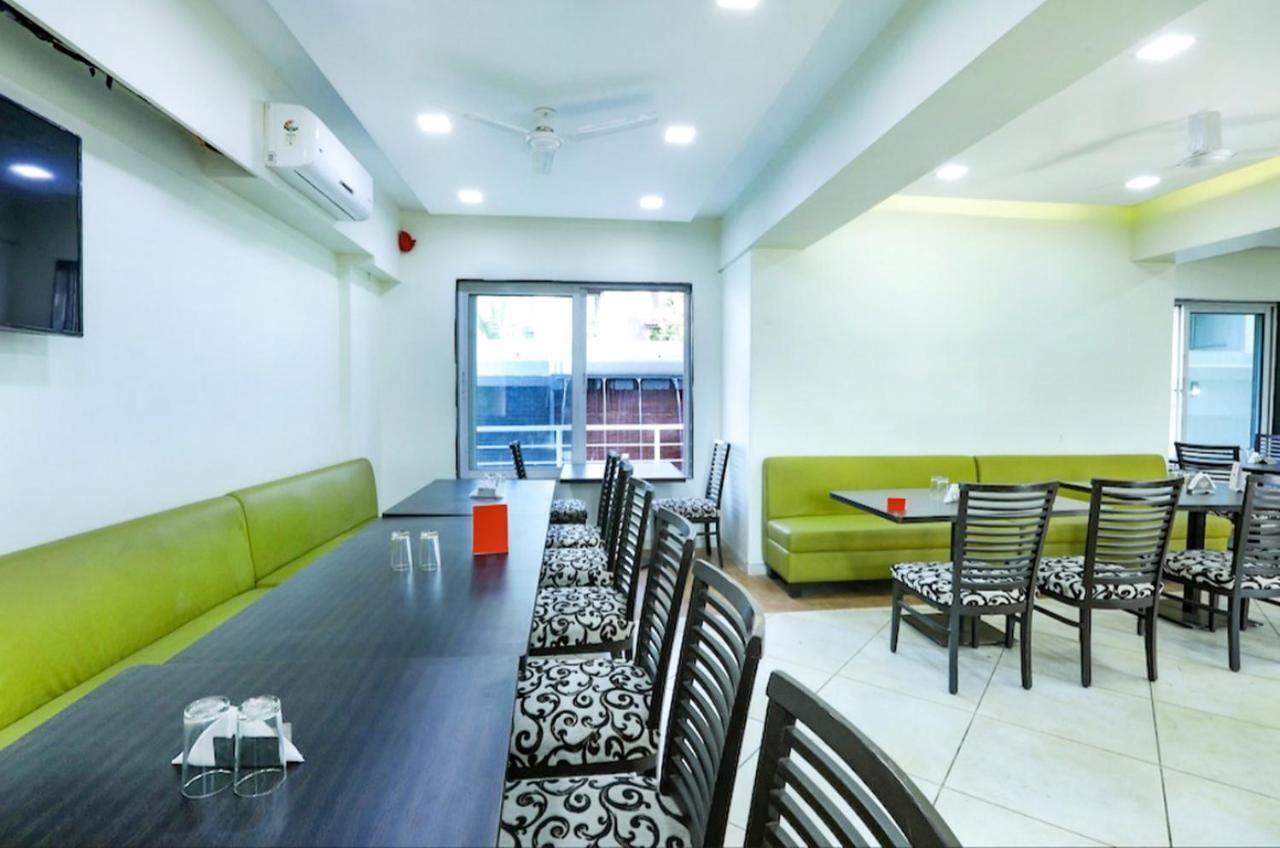 Food & Dining