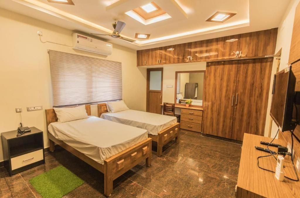 FabEscape Queens Paradise Twin Room