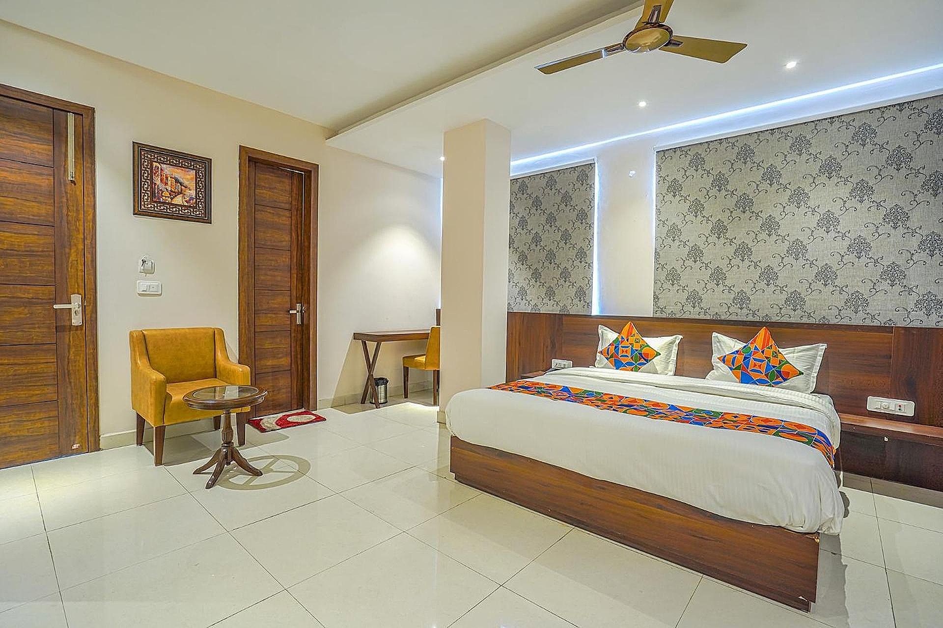 undefined FabHotel Prime Empire 9