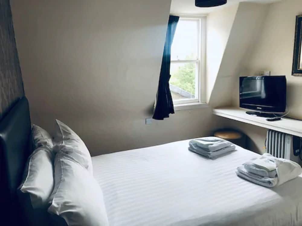 undefined Parade Park Bath 5