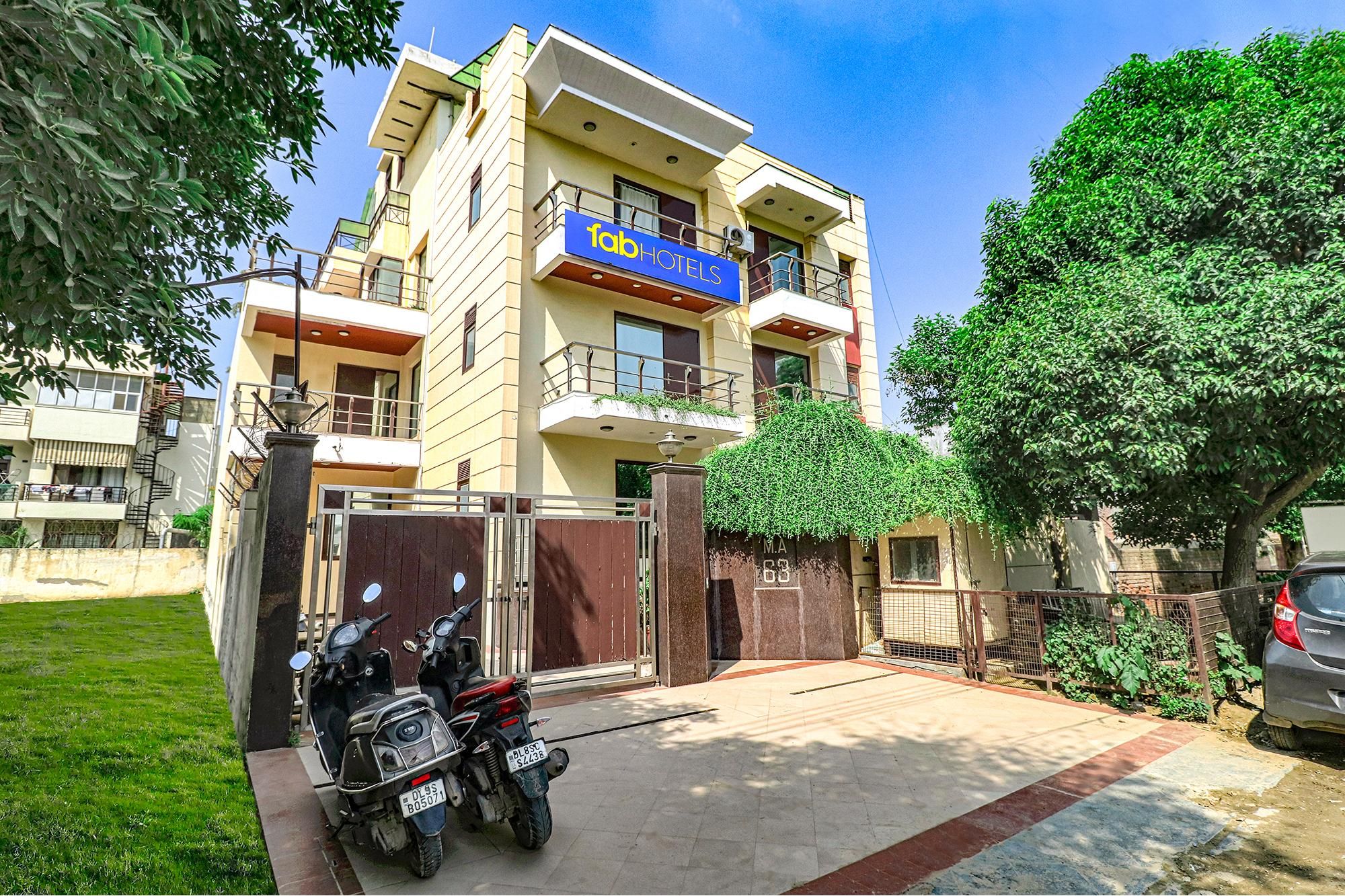 undefined FabHotel Tipssy Inn 020