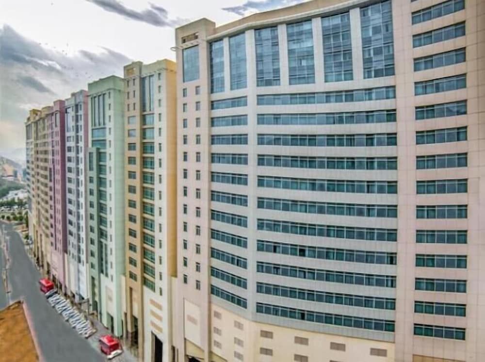 undefined Le Meridien Towers Makkah 2