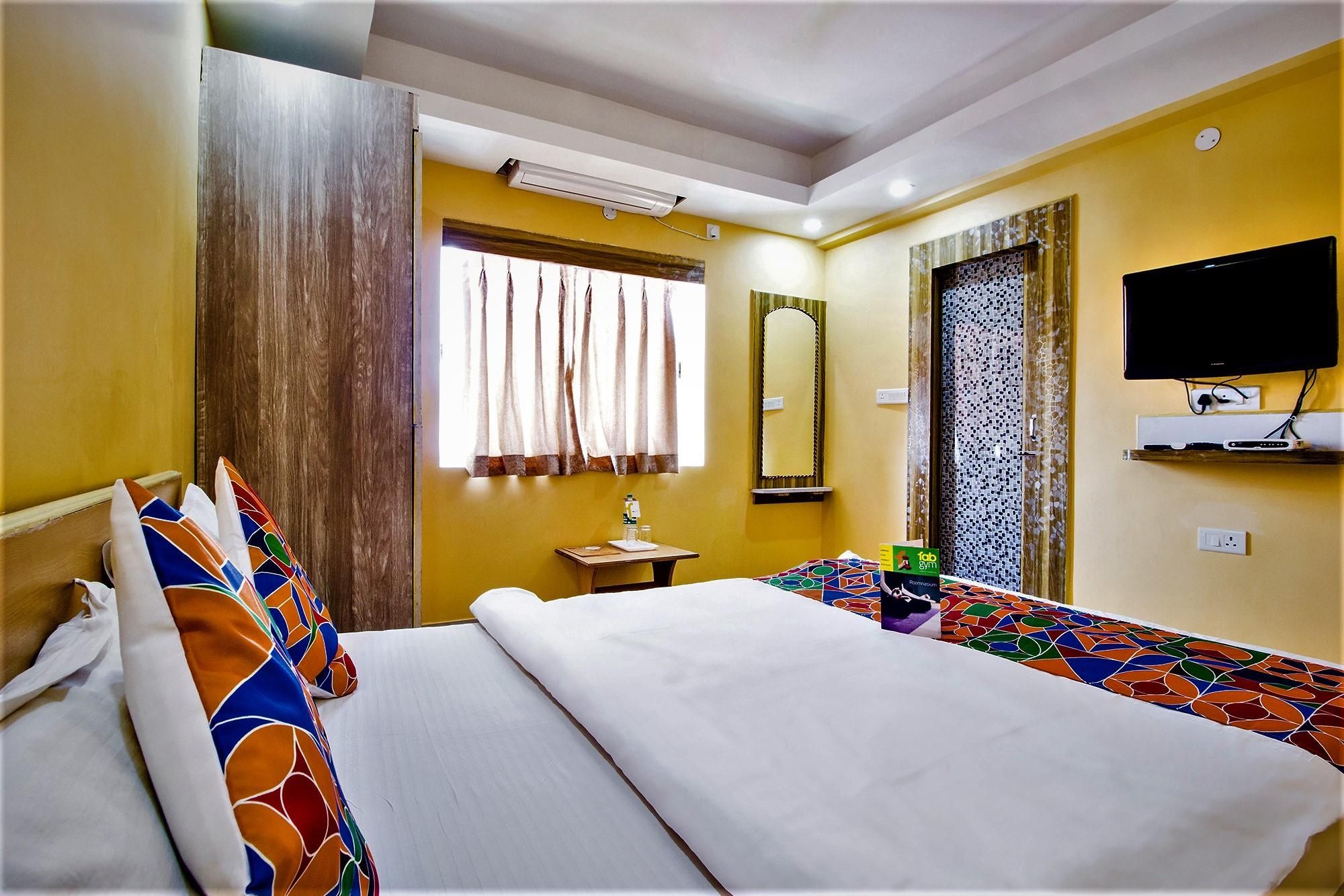 FabHotel Amaltas Deluxe Room 6