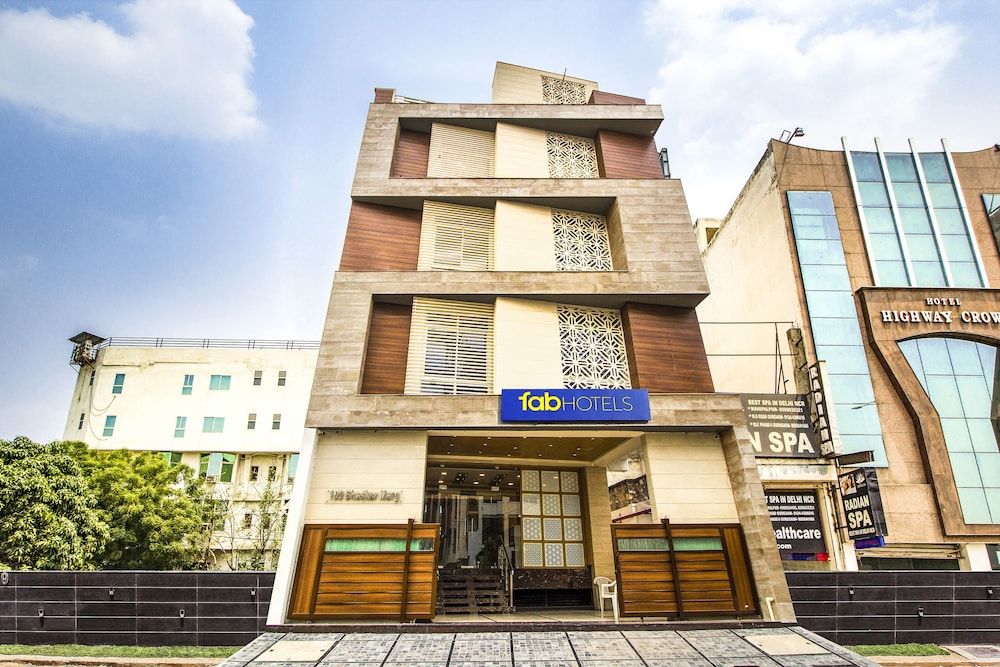 FabHotel Royal GM Plaza