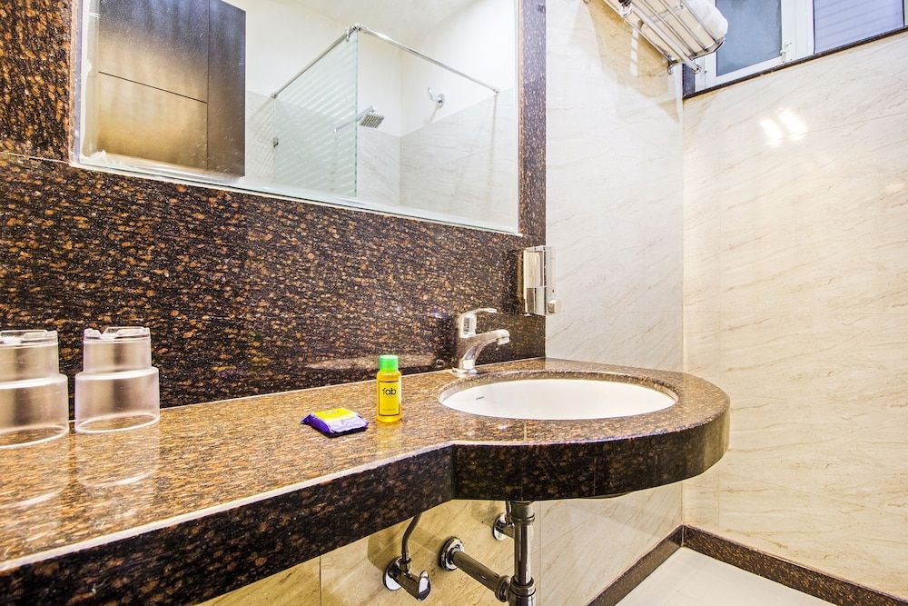 FabHotel Royal GM Plaza