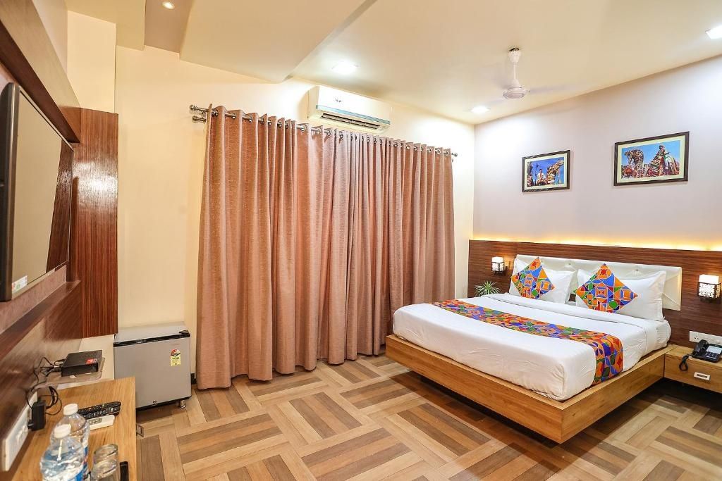 FabHotel Royal GM Plaza