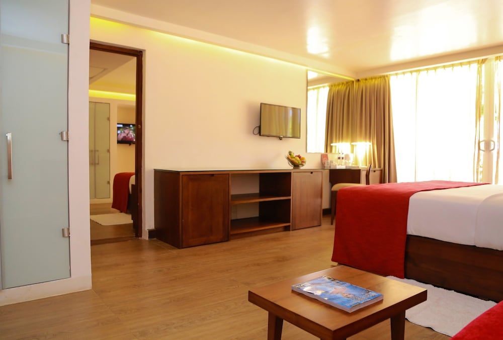 Pegasus Reef - A Beach Resort in Colombo Deluxe Family Room 4