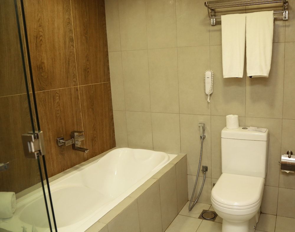 Pegasus Reef - A Beach Resort in Colombo Deluxe Family Room 7