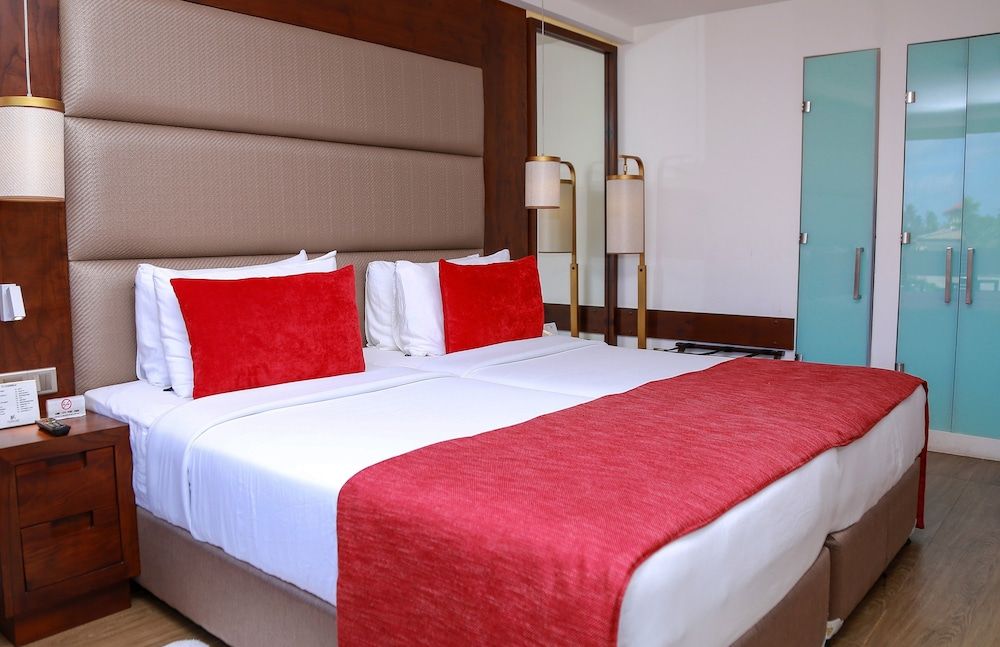 Pegasus Reef - A Beach Resort in Colombo Deluxe Triple Room 2