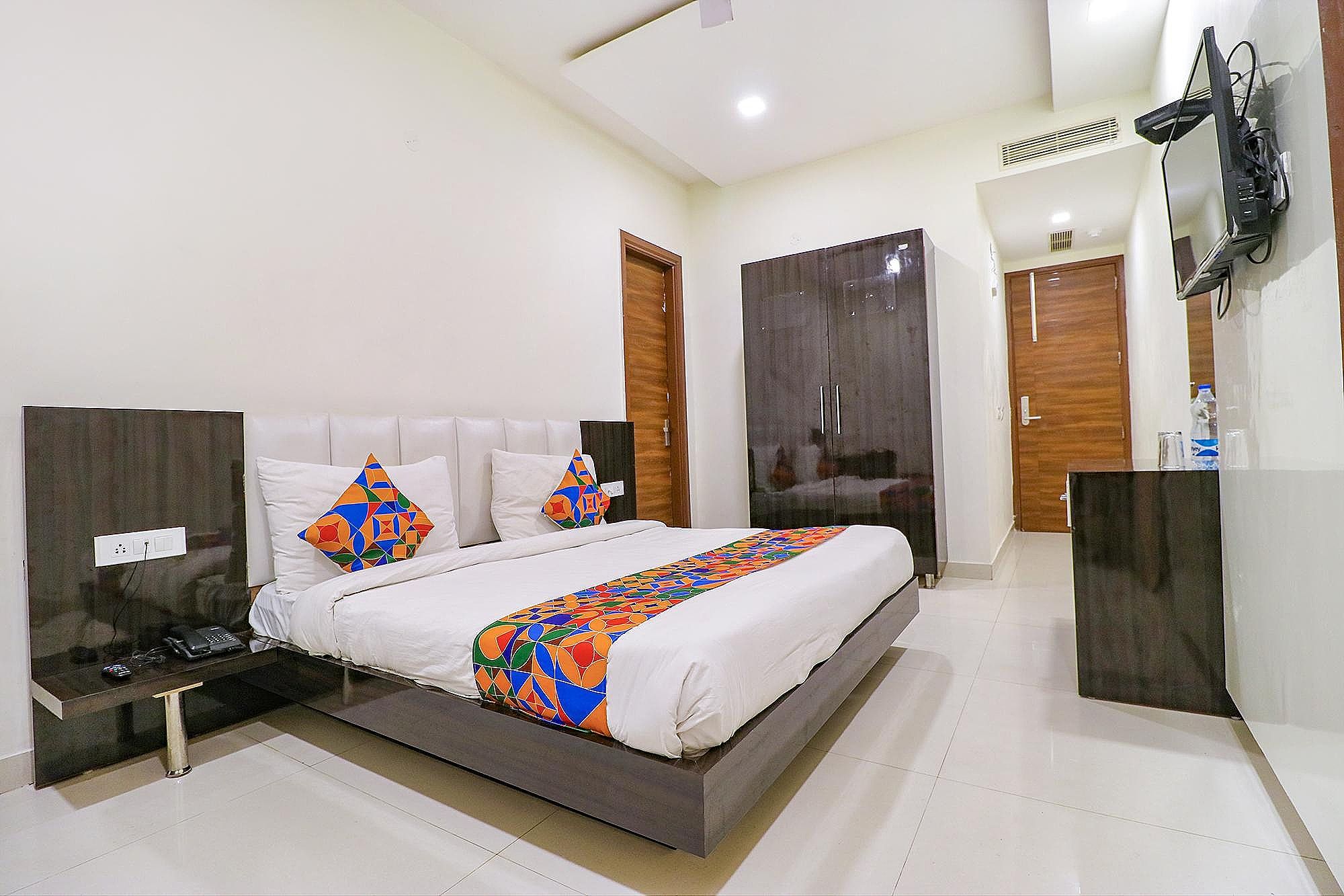 undefined FabHotel Golden Home 10