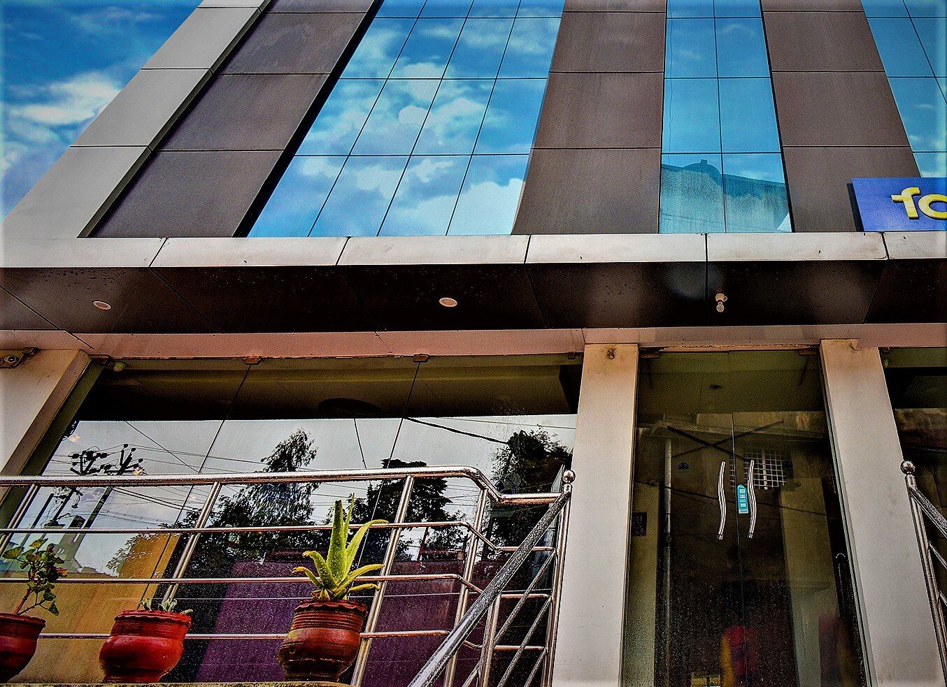 undefined FabHotel Abirami Grand Inn 7
