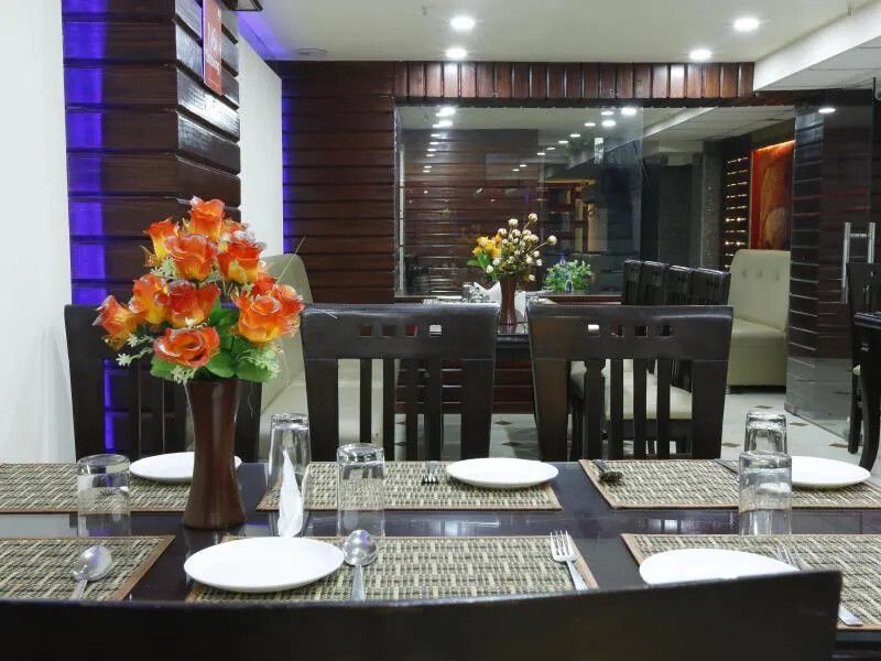 Food & Dining
