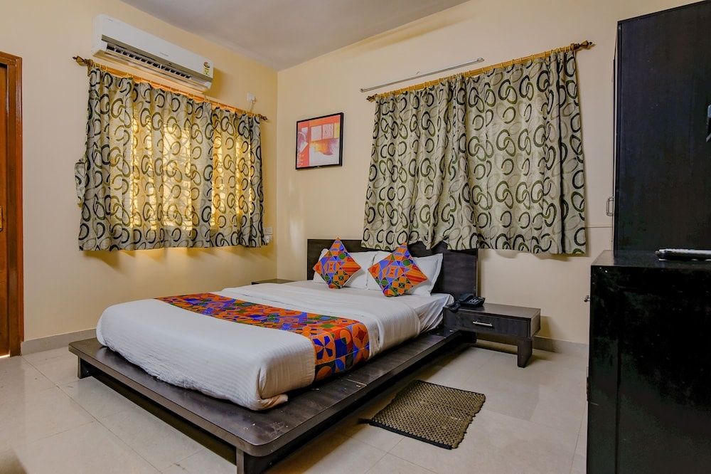 FabHotel New kolkata Residency Inn Deluxe Room