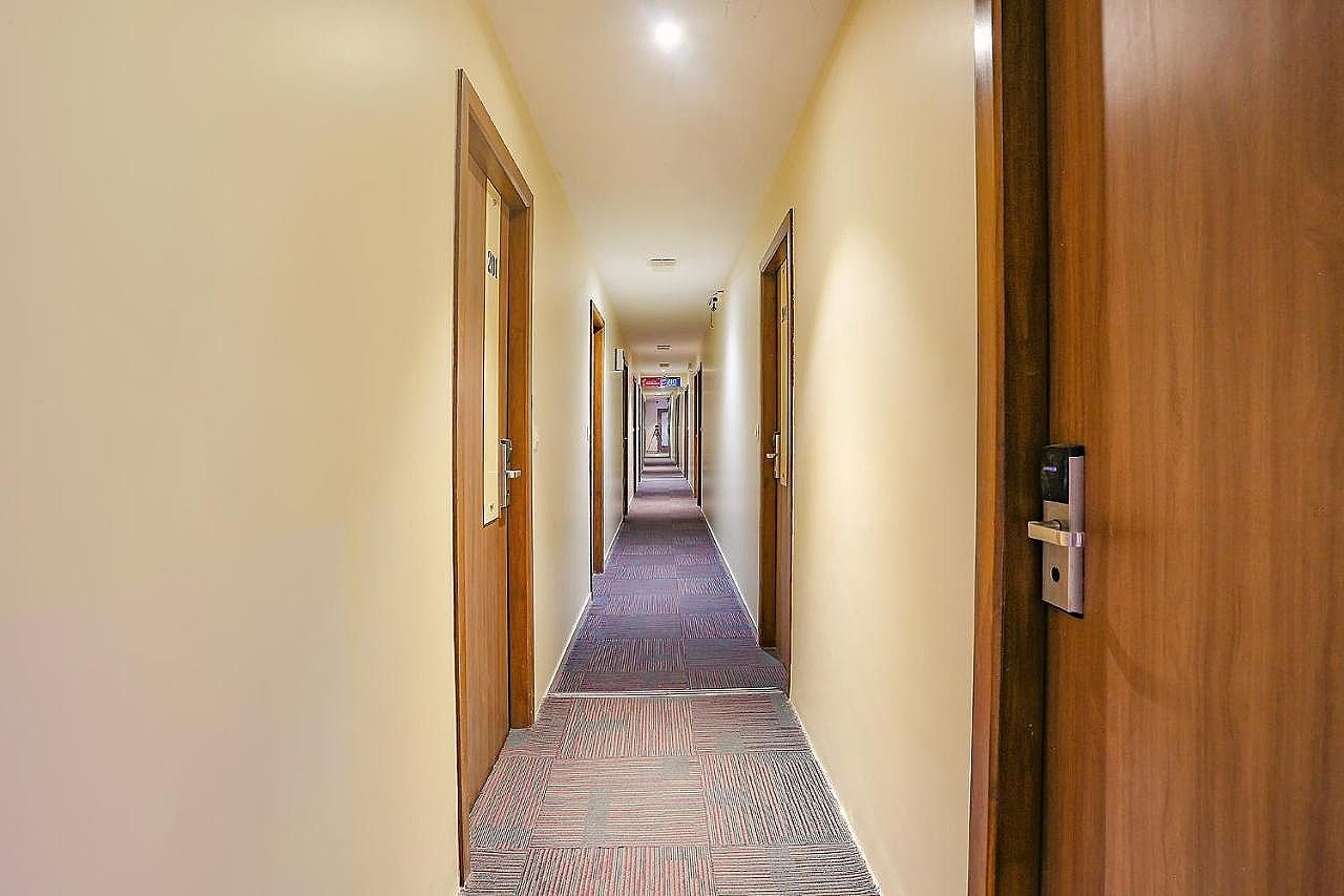 undefined FabHotel Royal International 5