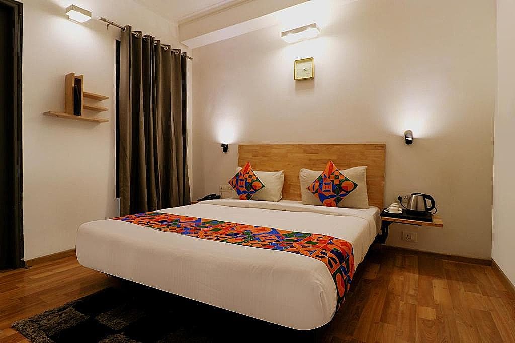 FabHotel The Glory Deluxe Room 3