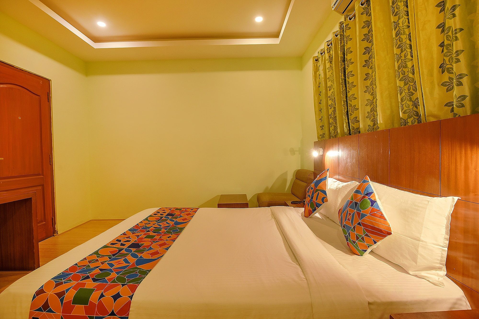 FabHotel The BTM Palace Deluxe Room 13
