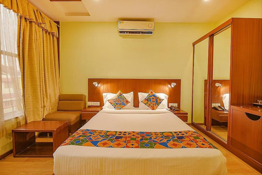 FabHotel The BTM Palace Deluxe Room 5
