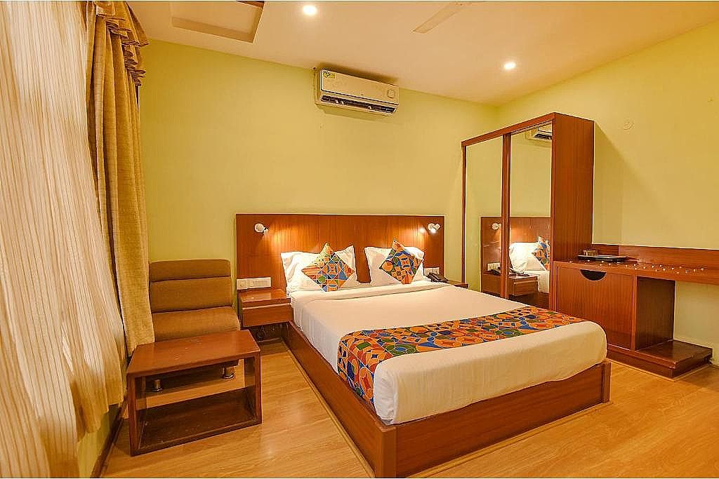 FabHotel The BTM Palace Deluxe Room 11