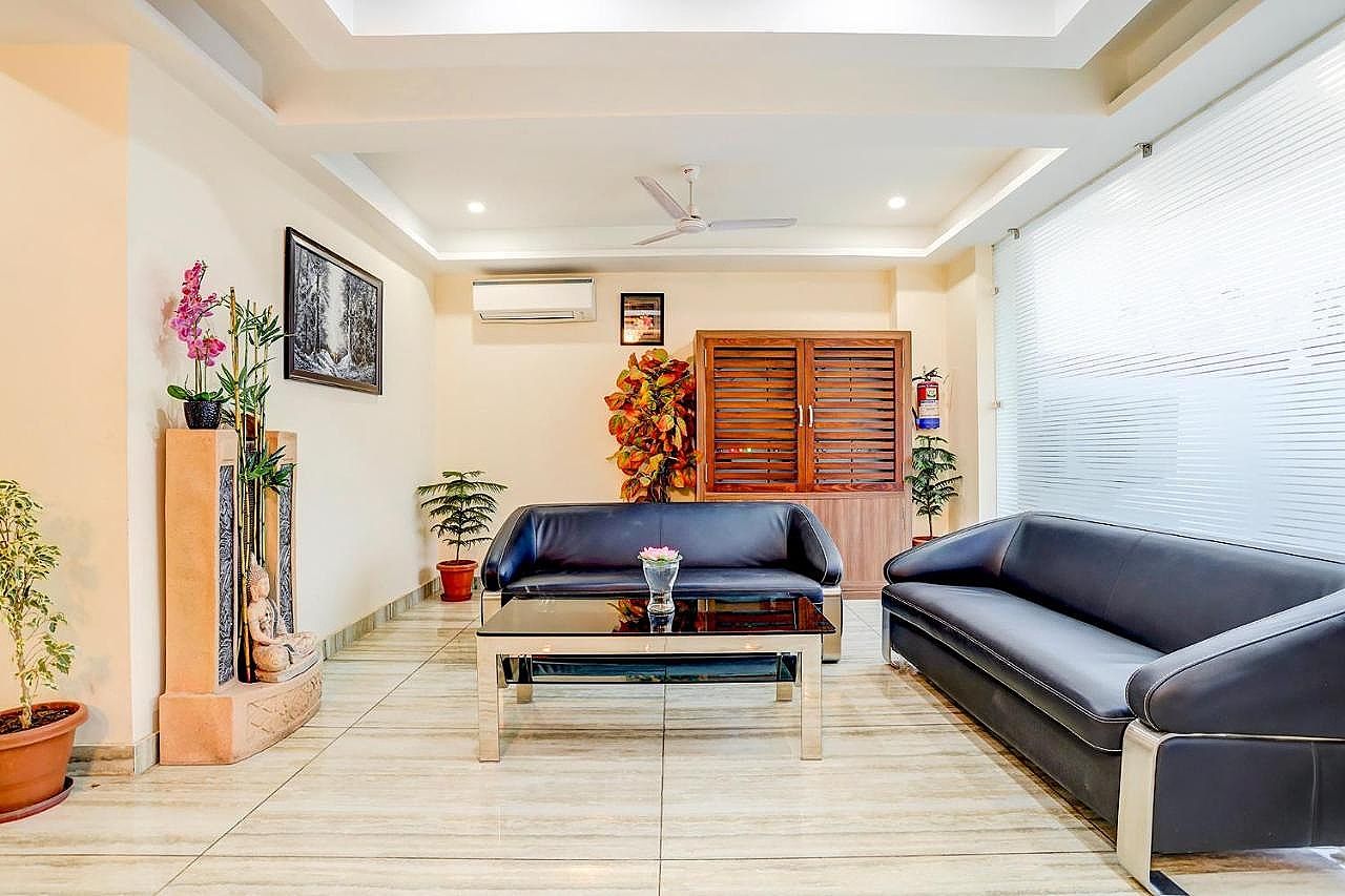 undefined Fabhotel Golf Inn Golf course Road Gurugram 3