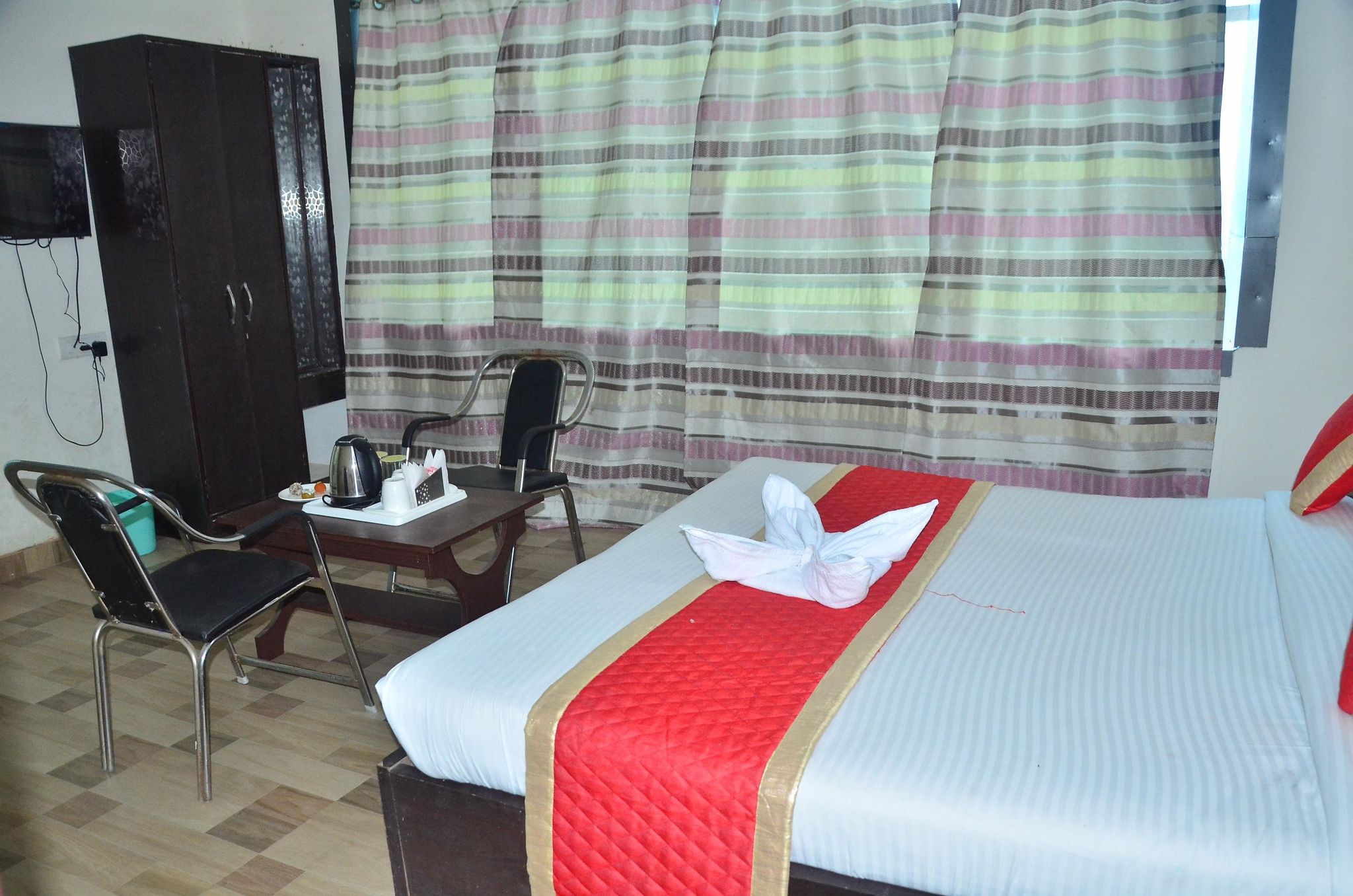 Gomti Inn Hotel  Deluxe Rooms