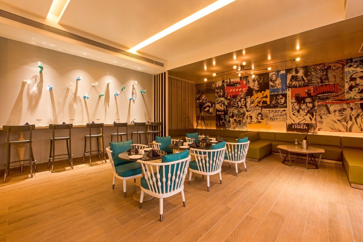 Food & Dining