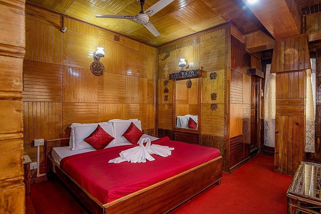 Montis Soyang premium heritage hotel Deluxe Room 3