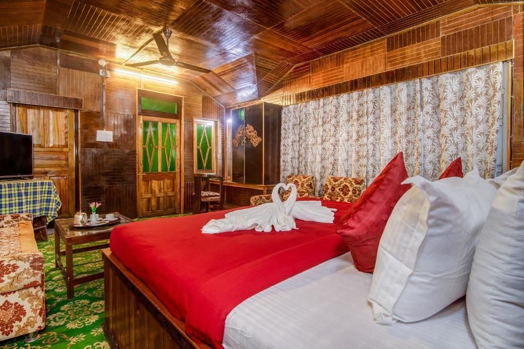 Montis Soyang premium heritage hotel Deluxe Room