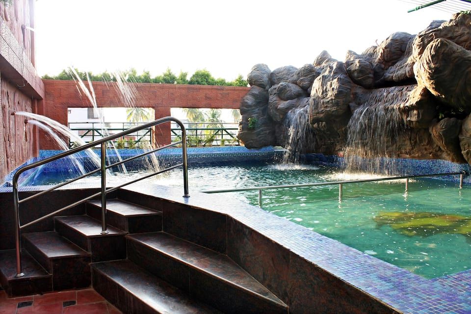 undefined Parklane Hotel 3